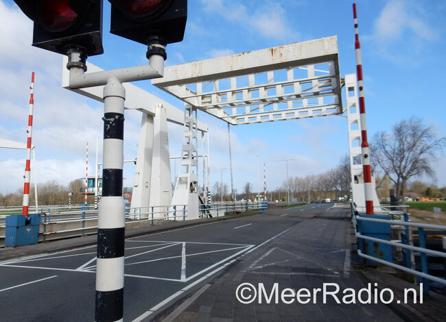 N201 afgesloten door werk aan Cruquiusbruggen