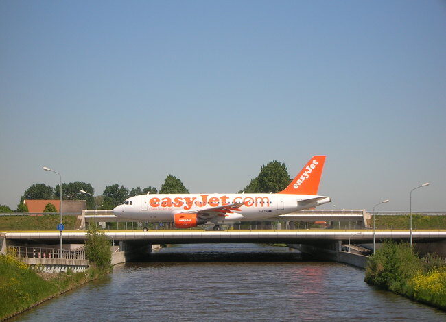 Easyjet eist schadevergoeding van Schiphol