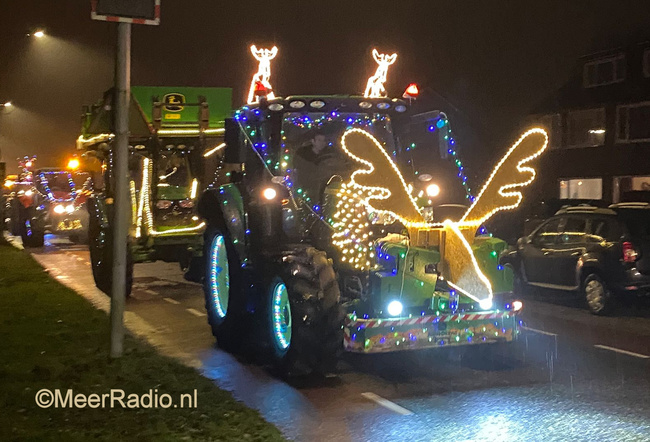 Weer verlichte trekkerstocht in Haarlemmermeer