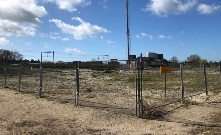 Geluidsschermen maken woningbouw Sectorpark mogelijk